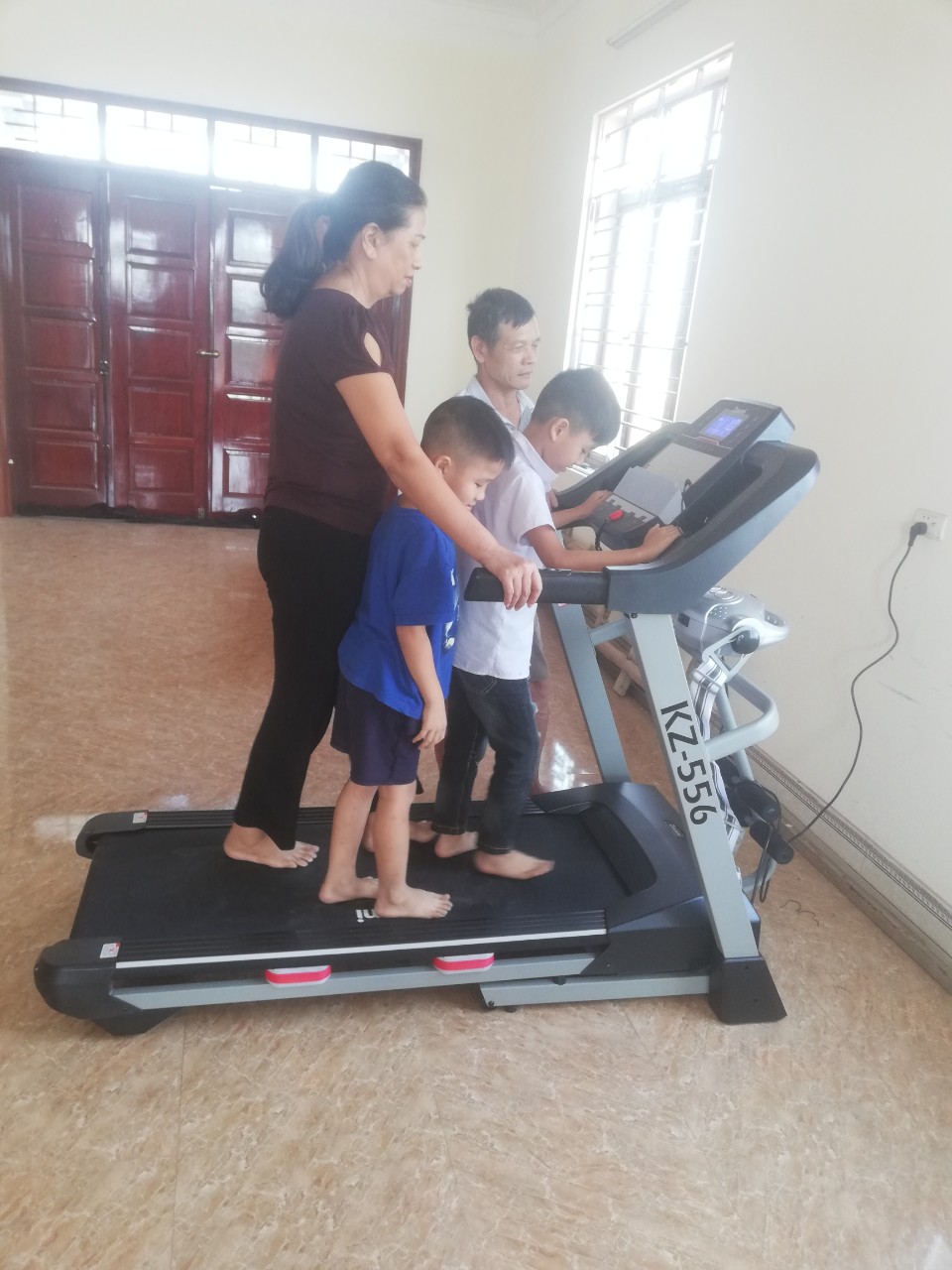 Những điều cần biết về máy chạy bộ gia đình