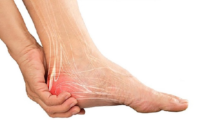 Cách massage trị đau gót chân