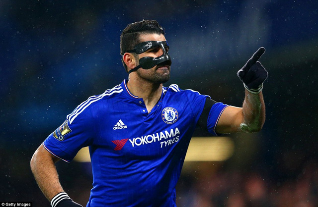 Costa ăn mừng bàn thắng mở tỉ số